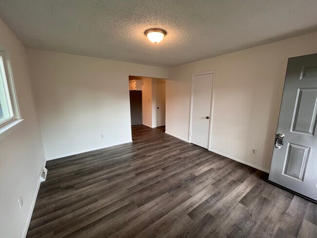 Photo - 1309 W Thoman St Unit #1311