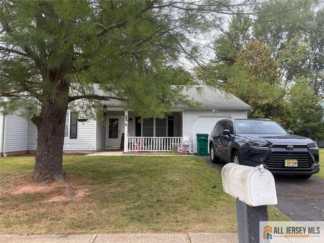 Building Photo - 22 Woodbury Rd Rental