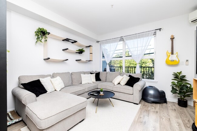 Building Photo - 2871 Jacklin Rd