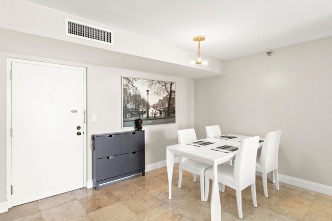 Photo - 290 174th St St Unit 1417