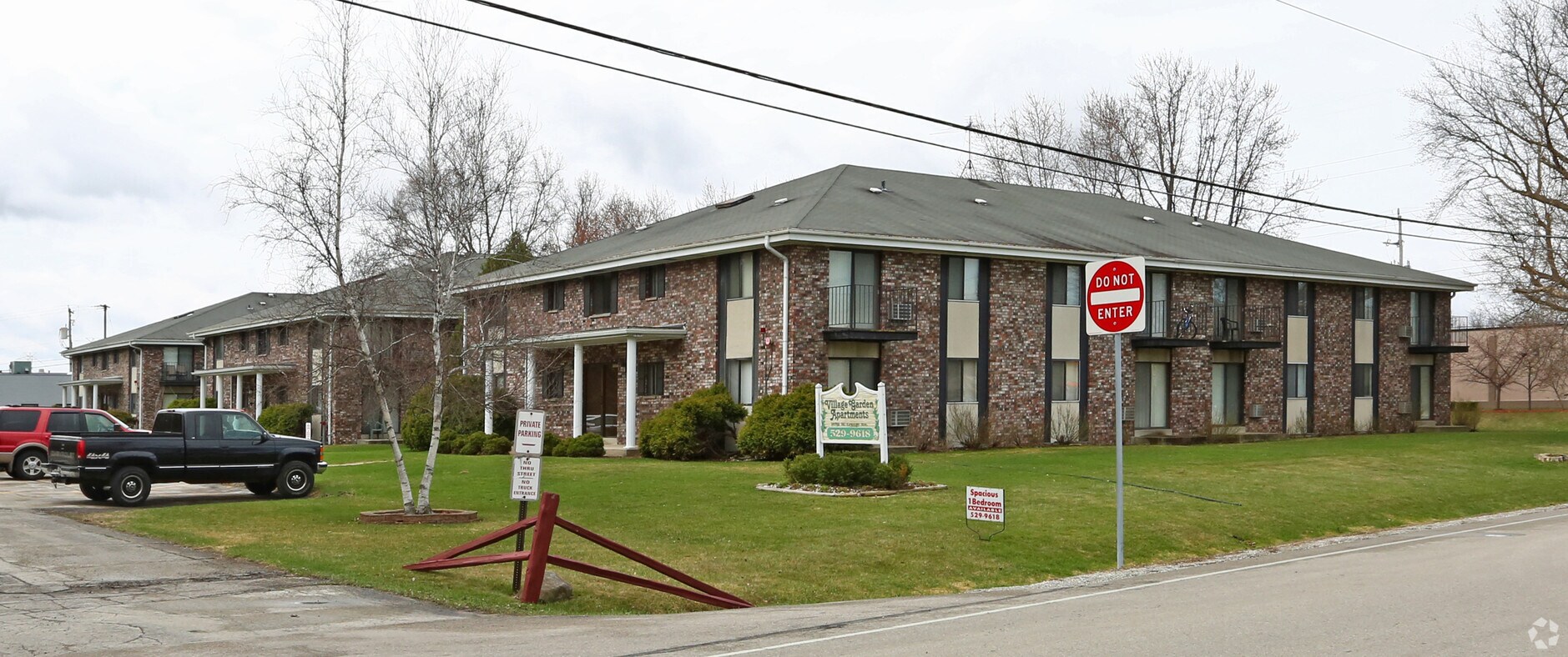Village Gardens Apartments - Village Gardens Apartments