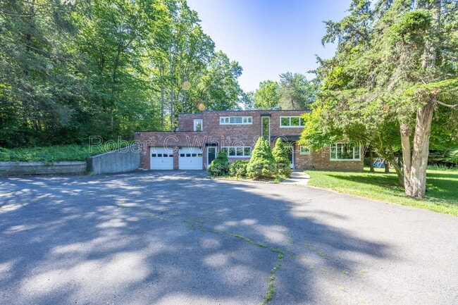 Photo - 205 Jinny Hill Rd