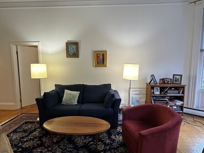 Photo - 182 Marlborough St Unit 4