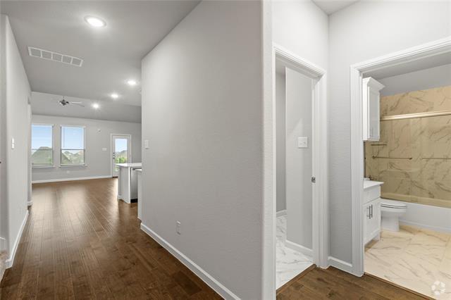 Building Photo - 10641 Enchanted Rock Wy Rental