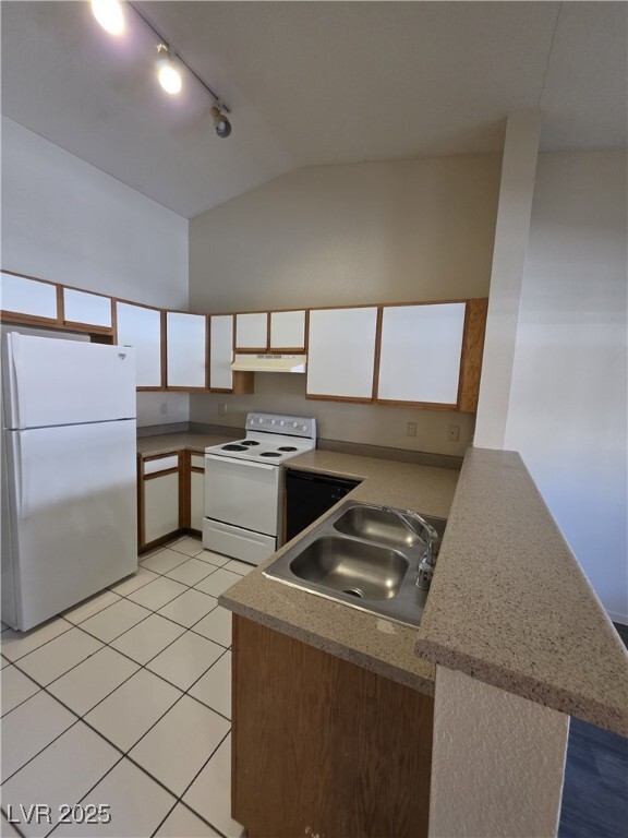 Building Photo - 3849 Soda Springs Dr Unit 1 Rental