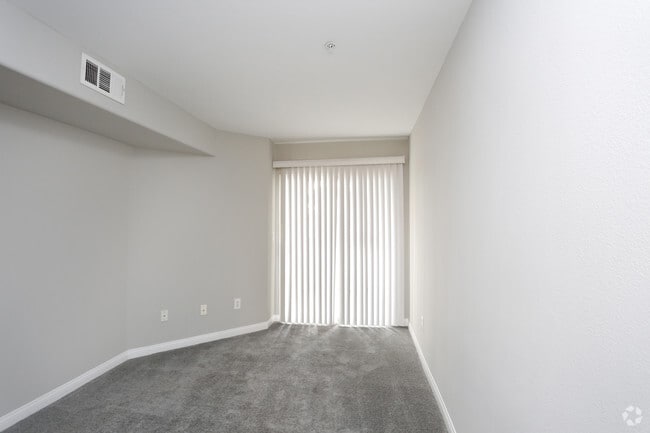 Habitación - Warner Center Townhomes