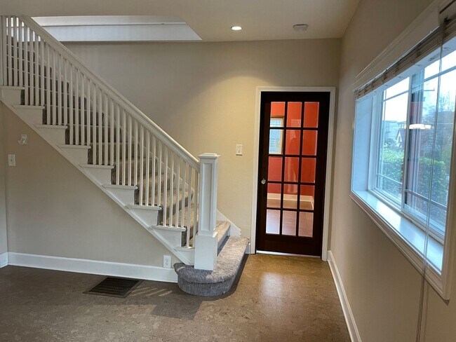 Photo - 1201 NE 69th St