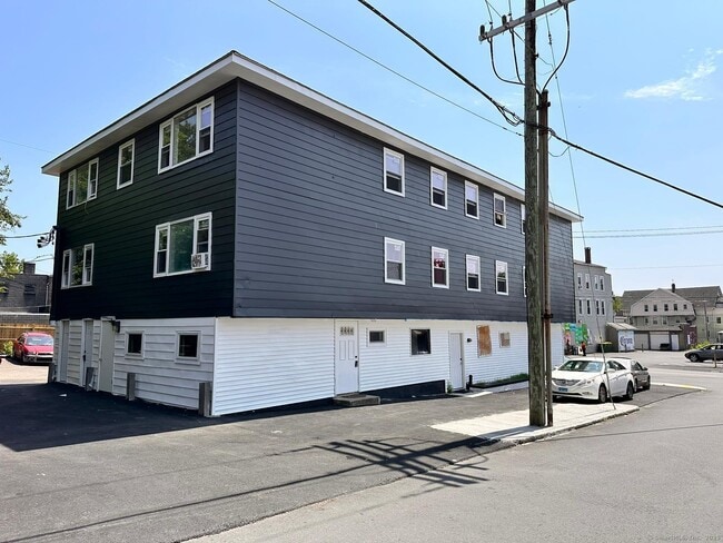 Building Photo - 1295 E Main St Unit 1A
