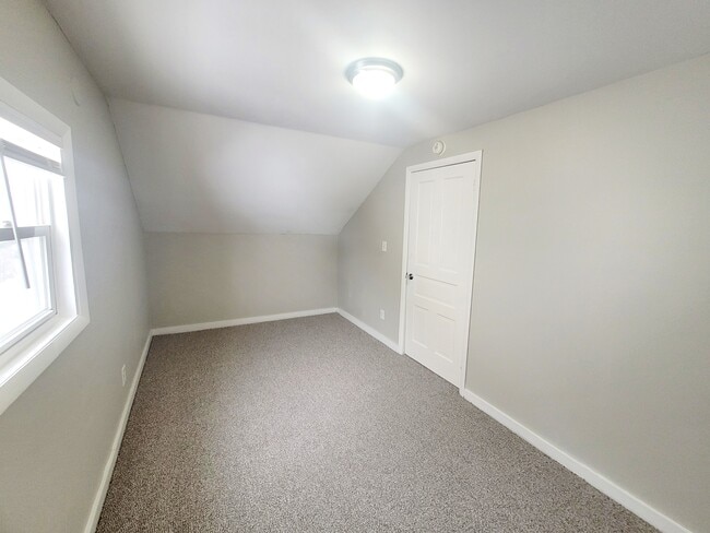 Photo - 219 Lane Ave SW