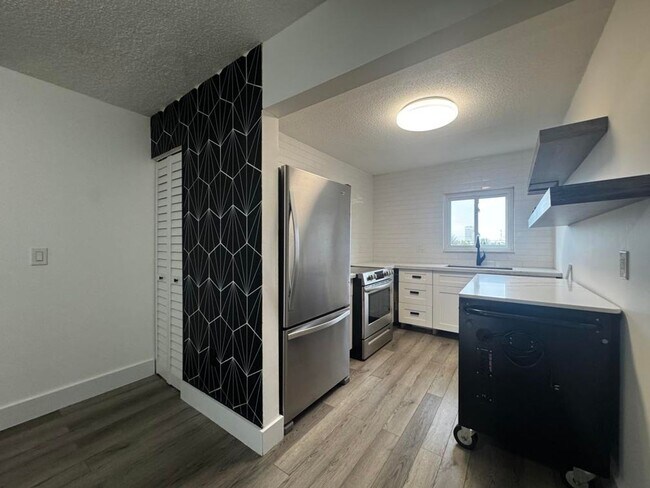 Photo - 2/1 Riverside Condo