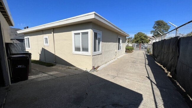 Photo - F00465 Unidad T465