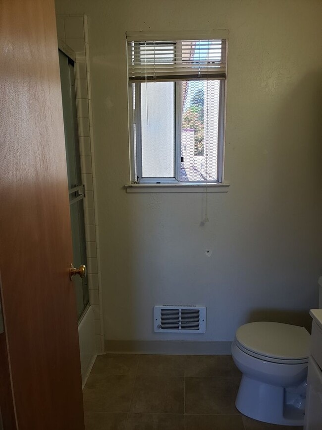 Photo - 210 Locust St Unit #1