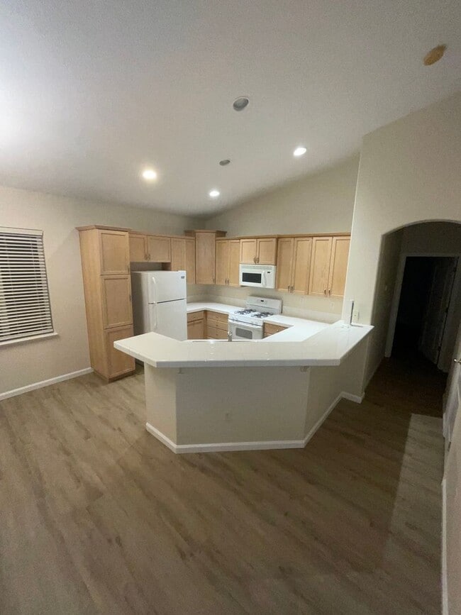 Photo - Adorable 3 bedroom with great location!