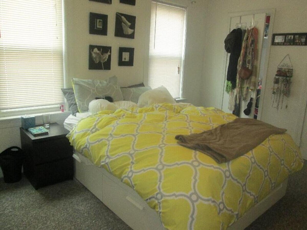 Photo - 3 bed/1 bath on Union St. available for a September 1st move-in