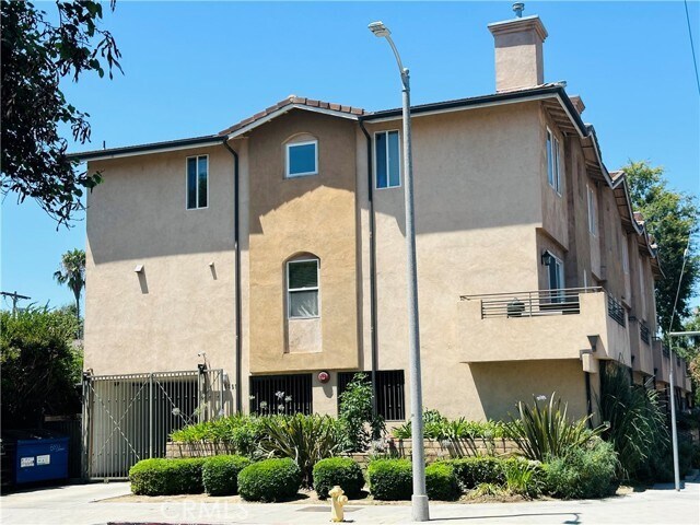 5555 Carpenter Ave