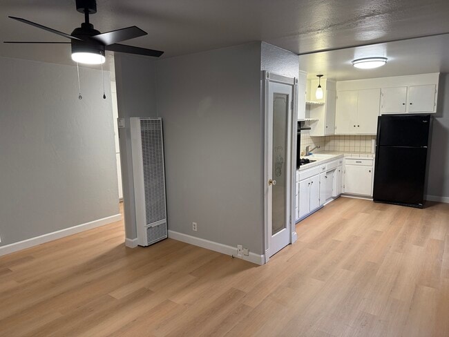 Photo - 1000 Figueroa St