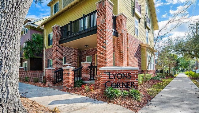 Lyons Corner - Lyons Corner