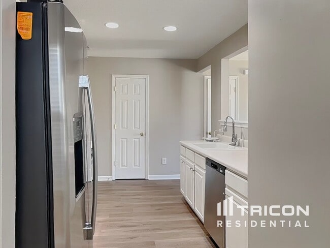 Photo - 8109 Bright Oak Trail