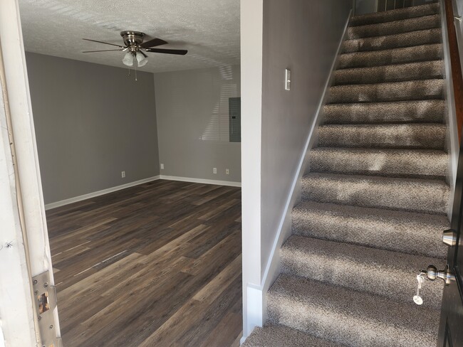 entry way - 62 Jacoby Jamison Ln Townhome