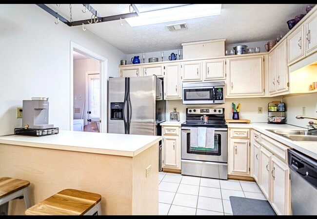 Photo - 5240 Spinnaker Ct
