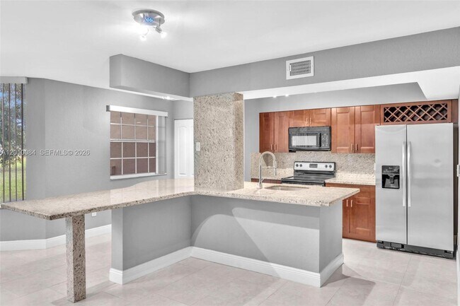Photo - 2881 N Oakland Forest Dr Unit 105