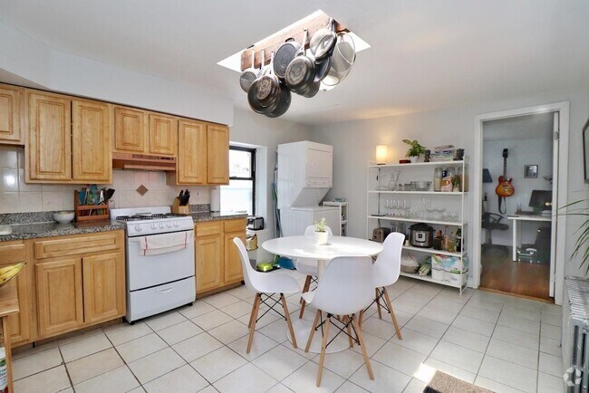 Building Photo - 603 Jersey Ave Unit 3 Rental