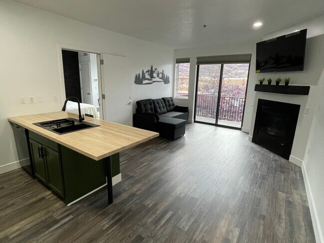 Photo - 1364 W Stillwater Dr Unidad 2059