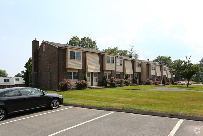 Southfield Apartments - Southfield Apartments