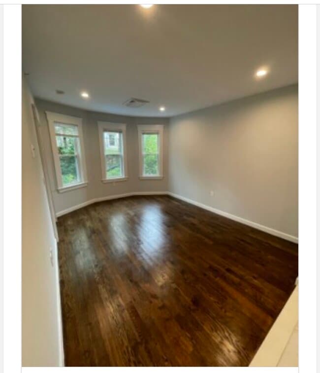 Photo - 33 Raymond Ave Unit 3