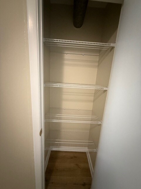 Pantry - 302 S Independence St Unidad F