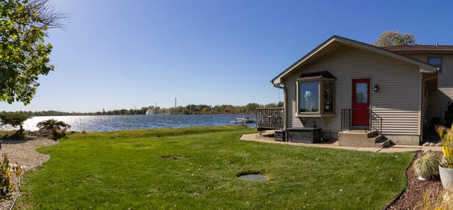 Photo - 23231 W Lakeshore Dr