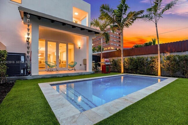 Photo - 3657 SW 26th St