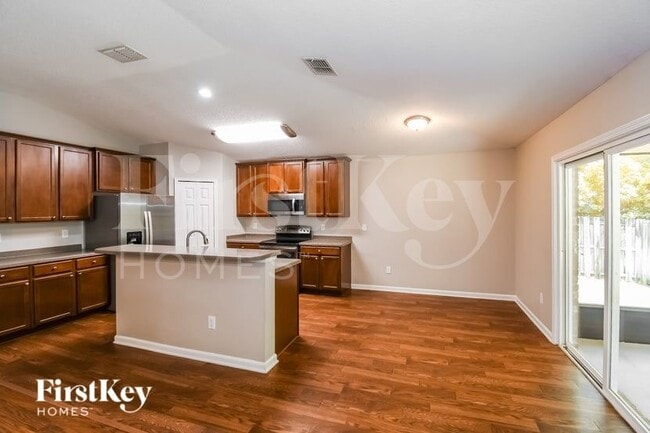 Photo - 10881 Dunnotar Rd
