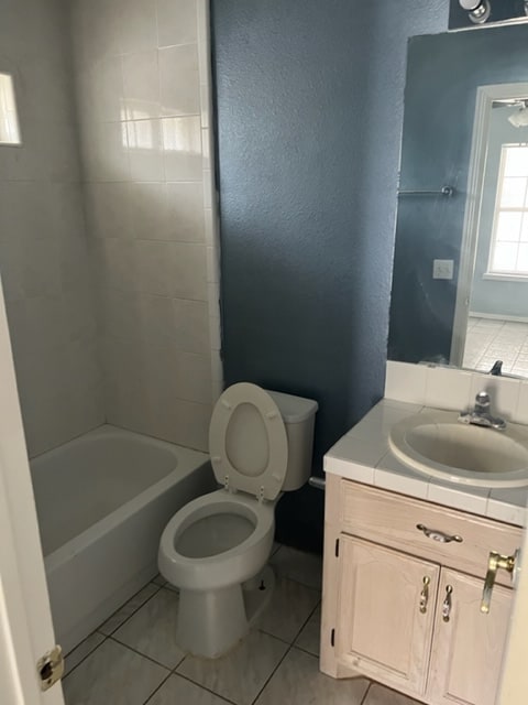 Photo - 2907 Milestone