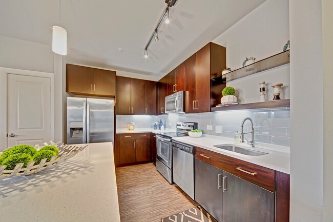 State of the Art Kitchen - Metropolitan Apartments