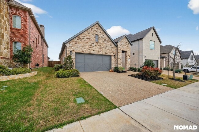 Building Photo - 1780 Dartmoor Dr