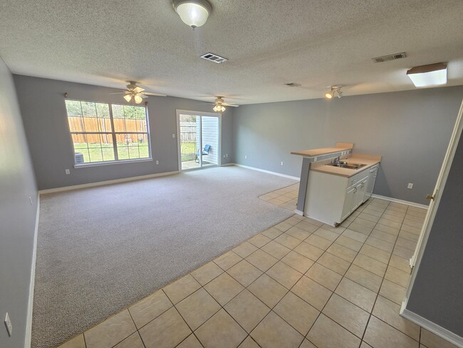 Photo - 129 Noblat Dr