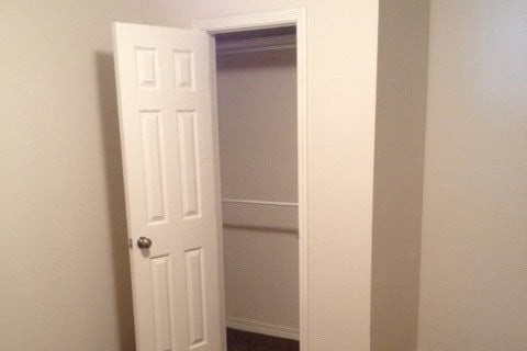 Photo - Three Oaks Apartments