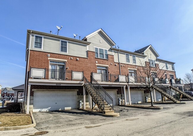 Photo - 2221 S Crambourne Way