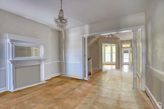 Building Photo - 2813 N Calvert St Unit Main Rental