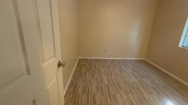 Photo - 315 Manuel Dr Unit A