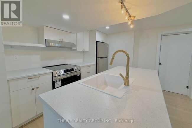 Photo - 444 Ridgewood Cres