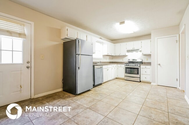 Photo - 315 Bakers Bridge Cir