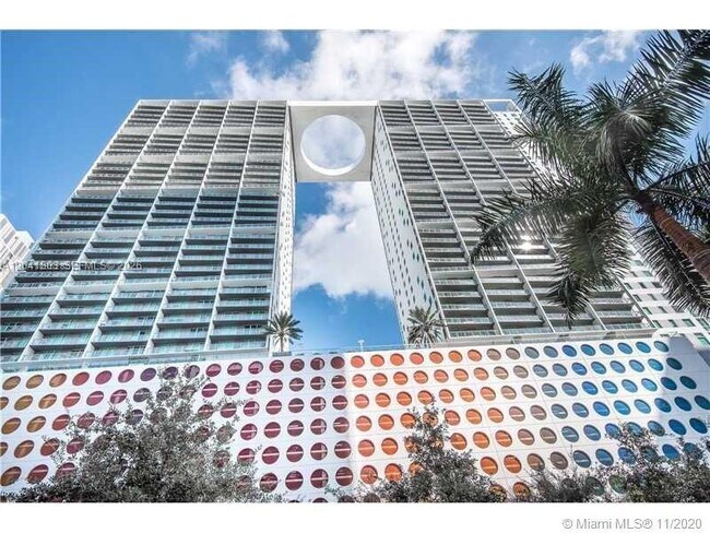 Building Photo - 500 Brickell Ave Unit 2604