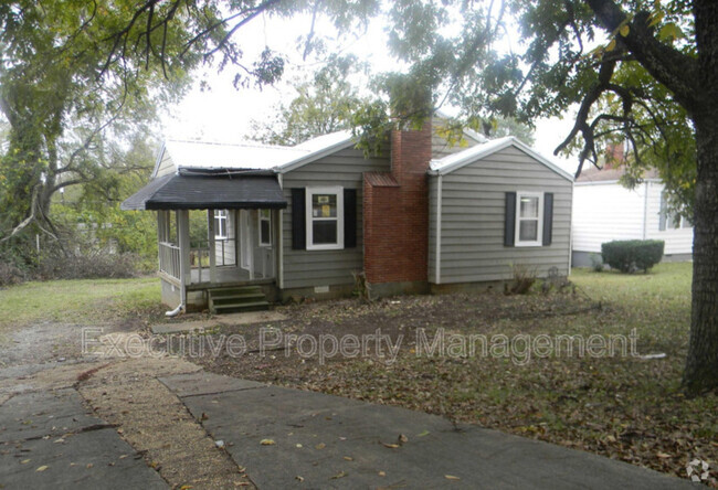 Building Photo - 332 Woodward Rd Rental