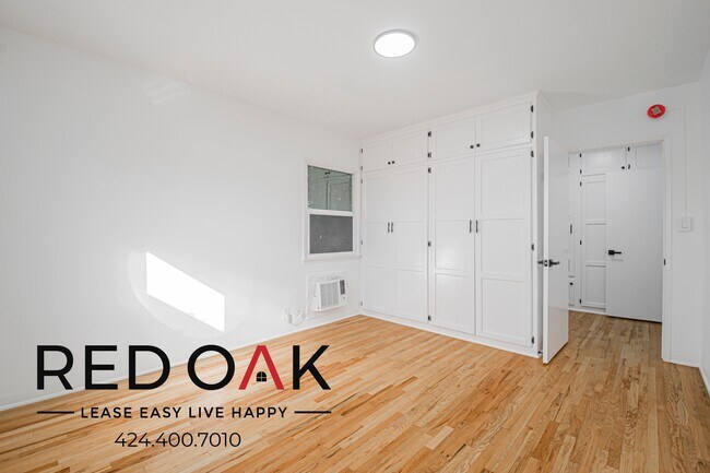 Photo - 2247 Merton Ave Unit 6