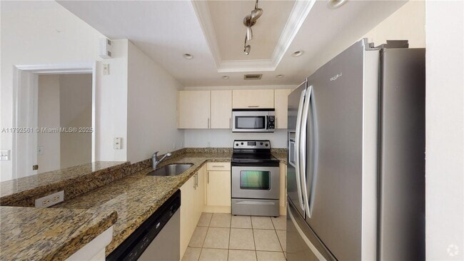 Building Photo - 2107 SE 10th Ave Rental
