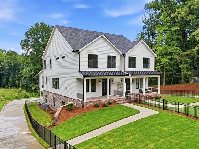 Photo - 1396 Old Magnolia Way