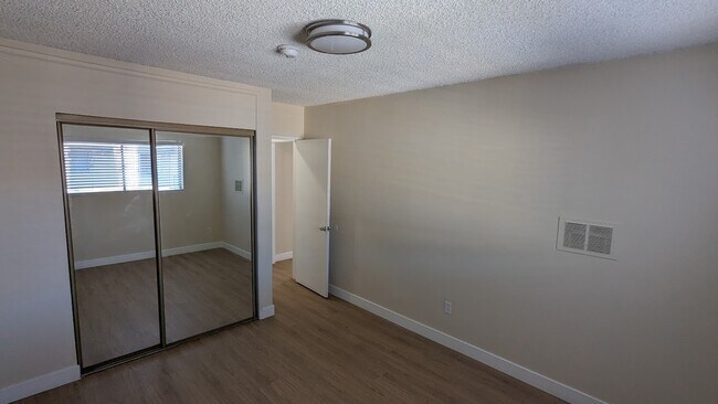 Photo - 8415 Amigo Ave Unit 8