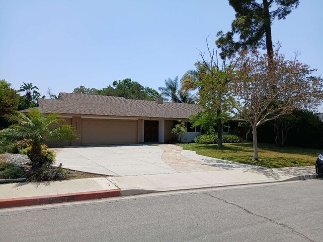 Building Photo - 444 Redlands Ave Rental
